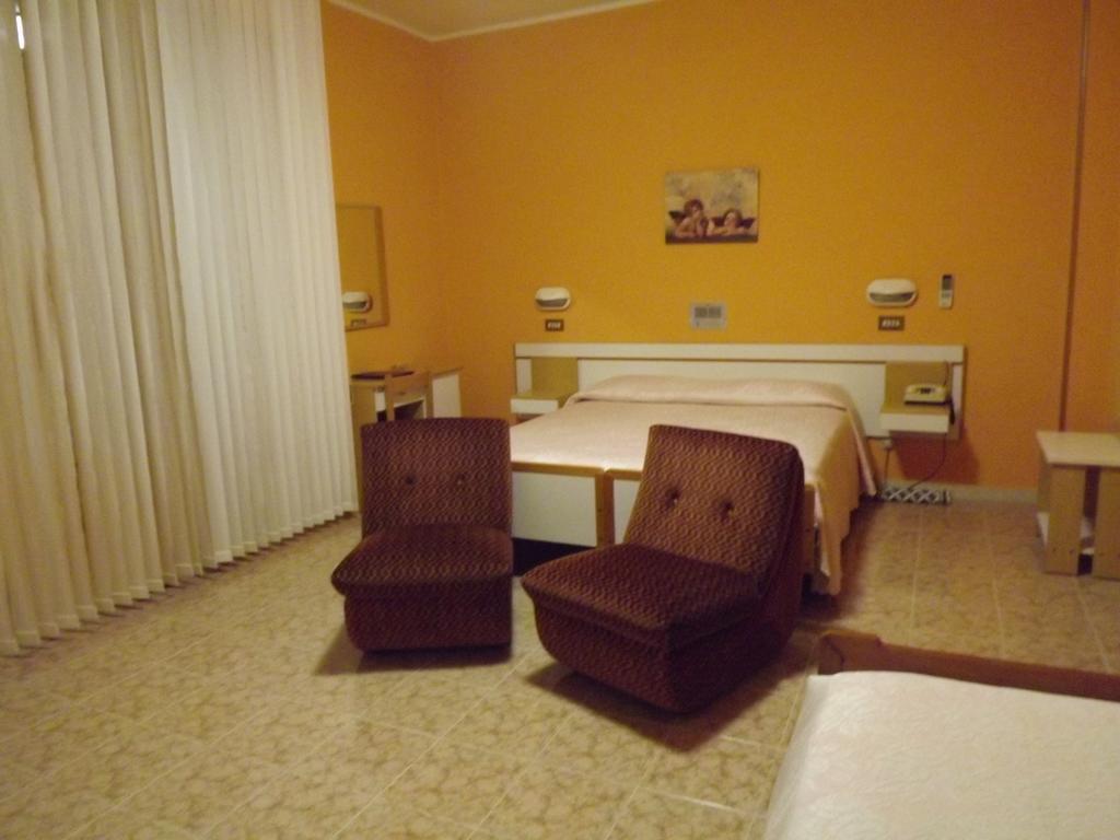 Hotel Cristina Кианчано Терме Стая снимка