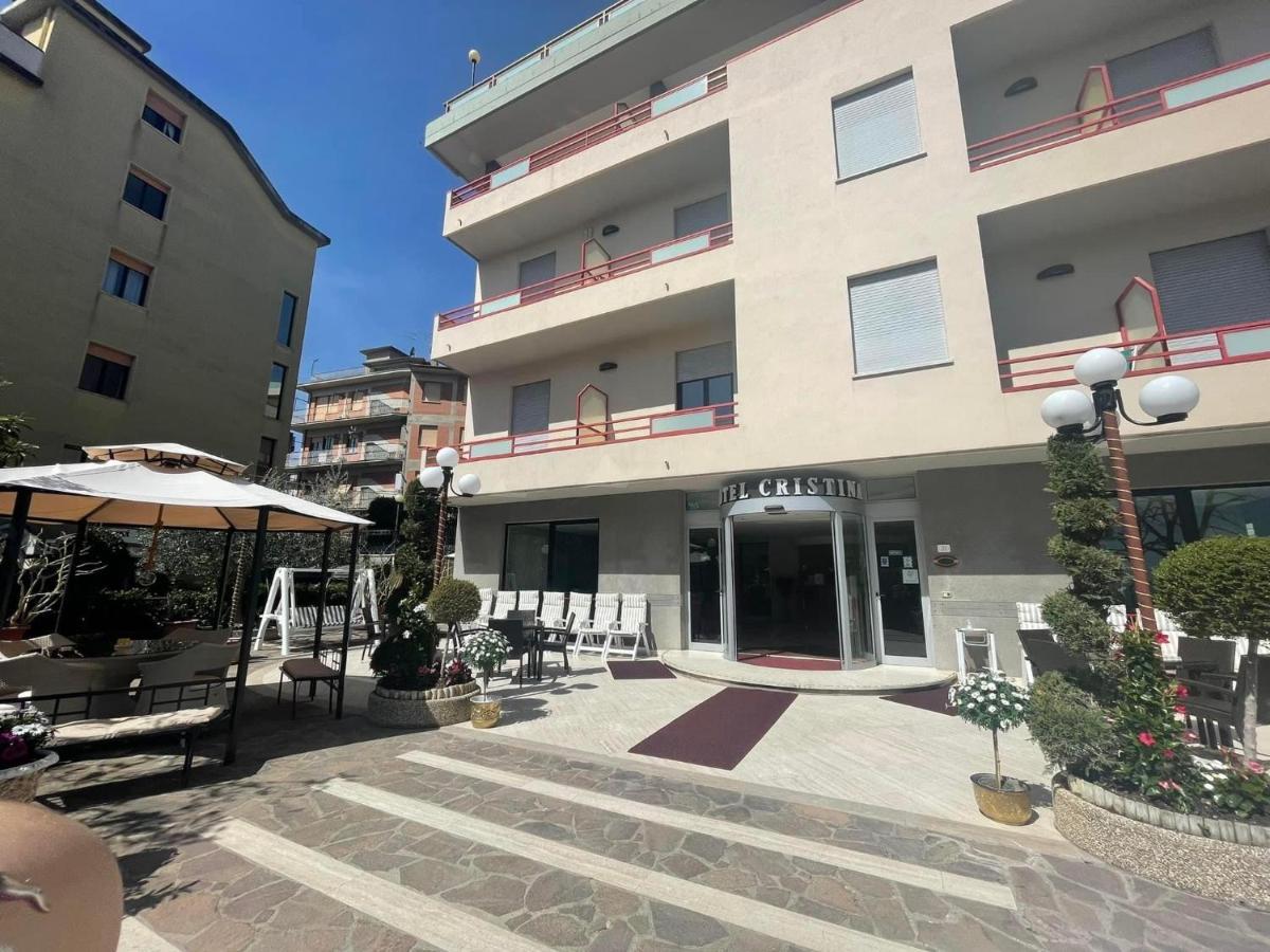 Hotel Cristina Кианчано Терме Екстериор снимка