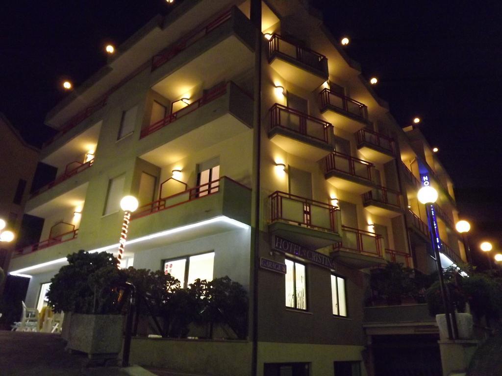 Hotel Cristina Кианчано Терме Екстериор снимка