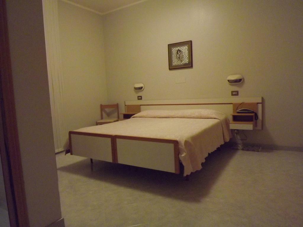Hotel Cristina Кианчано Терме Стая снимка