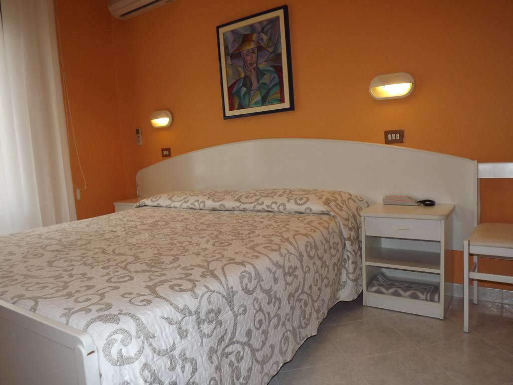 Hotel Cristina Кианчано Терме Екстериор снимка